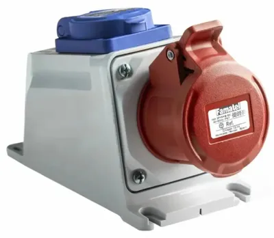 Produktbild von FAMATEL Feststeckdose 16A 4P 400V + 3P 230V IP54 23605F