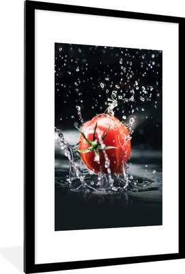 Produktbild von MuchoWow® Gerahmtes Poster Tomate - Gemüse - Stilleben - Wasser - Rot 60x90 cm - Poster mit Schwarzem Bilderrahmen Wandposter Rahmen Foto Bilder - Dekoration - Wandposter Wohnzimmer - Hochwertig