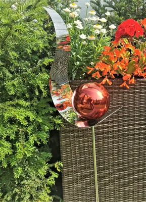 Produktbild von Skulptur Flame Edelstahl rot poliert 146 cm Gartenstecker Beetstecker Rosenkugel