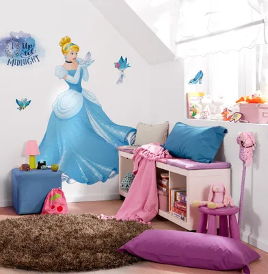 Produktbild von Komar Vlies Fototapete selbstklebend und konturgeschnitten "Cinderella XXL" - Größe: 127 x 200 cm (Breite x Höhe) - 1 Stück