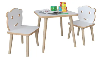 Produktbild von LiLuLa Babyzimmermöbel Set Tisch und Stühle weiß.