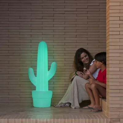 Produktbild von Newgarden - Modern Outdoor-Stehleuchte I Stehlampe I Standleuchte I Lampe I Leuchte Weiß inkl. LED IP65 - Kaktus I Außenbeleuchtung - Kunststoff Andere - I (nicht austauschbare) LED