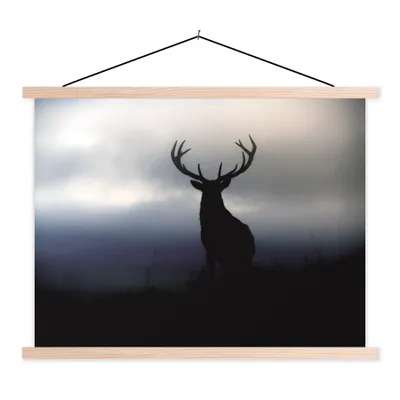 Produktbild von MuchoWow® Textilposter Hirsch - Scherenschnitt - Nebel 120x90 cm mit holzfarbenen Rahmen - Magnetisch