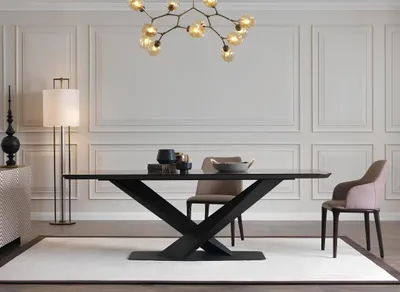 Produktbild von Luxus Esstisch Design Tisch Esszimmer Tische Metall  Design Möbel Neu