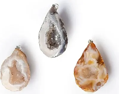 Produktbild von Edelsteinanhänger Achat Geode -- ±4cm online bestellen sofort