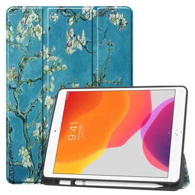 Produktbild von Mobigear Dreifach-Faltetui für iPad 9 (2021), aus TPU und Kunstleder, Klapphülle mit Stifthalter - Mandelfloralmuster