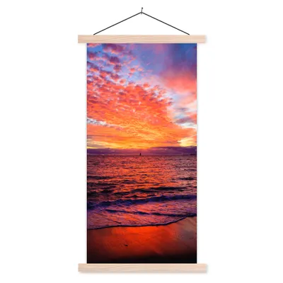 Produktbild von MuchoWow® Textilposter Sonnenuntergang - Strand - Rot 40x80 cm mit holzfarbenen Rahmen - Wohnzimmer