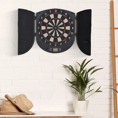 Produktbild von SUGIFT Elektronische Dartscheibe mit Tür, Dartboard Set, 26 Spiele 185 Varianten, Kunststoff, Schwarz | 50 x 44 cm | bis 8 Spieler | 6 Darts