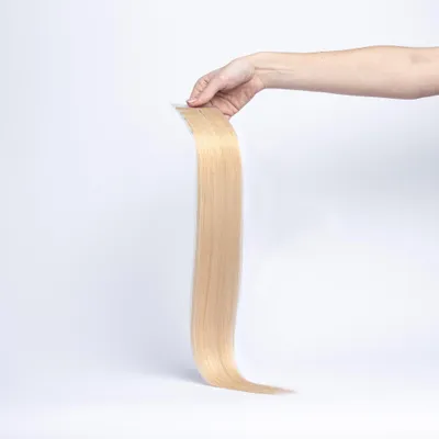 Produktbild von chaarmant Tape In Extensions Invisible Echthaar 55 cm 25 g – Haarverlängerung #24 Goldblond