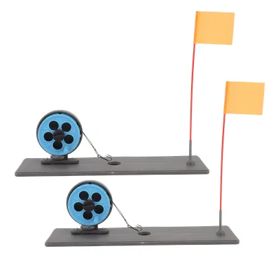 Image de 2 supports pour drapeaux de signalisation, automatiques et flottants, stables et portables, pour la pêche hivernale – un outil pratique pour la signalisation