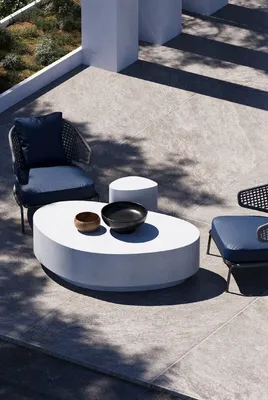 Produktbild von Casa Padrino Luxus Beton Couchtisch Weiß 142 cm - Wohnzimmer & Garten Möbel