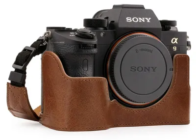 Image de MegaGear MG1244, étui de protection pour appareil photo, compatible avec Sony Alpha A7 III, A7R III, A9, avec bandoulière, couleur marron
