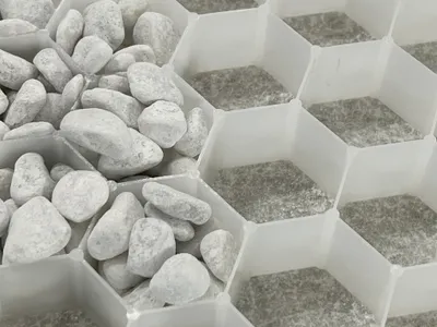 Produktbild von Štěrková tvárnice Covergrid Gravel - 80 x 112 x 3 cm