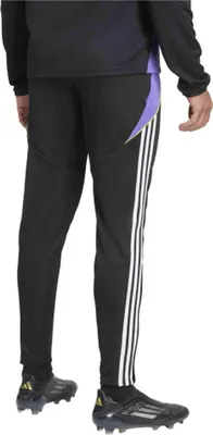Zdjęcie produktu dla Adidas Errores de Foto JW4373 in BLACK/PURRUS color size medium