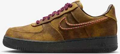 Image de Nike Air Force 1 Low '07 QS "Boucle Desert Moss Fierce Pink", couleur : rose, taille : 39