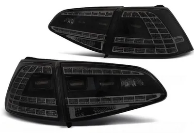 Image de Feux arrière à LED adaptés à la VW Golf 7 (VII) Berline 2012-2017, noir fumé, clignotants dynamiques