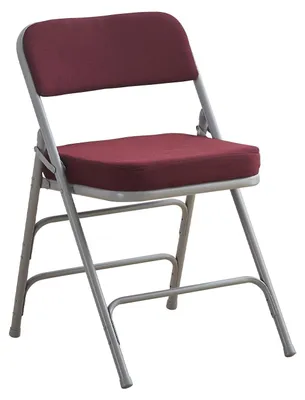 Imagen del producto de Silla plegable acolchada, de color rojo, ideal para jardín y camping