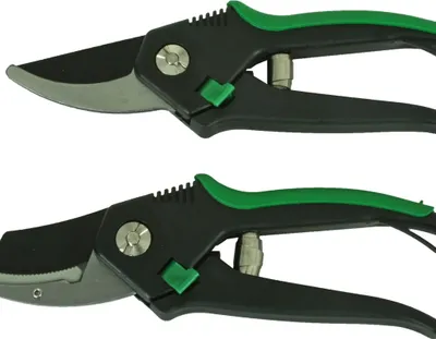 Produktbild von Garden Pleasure 507103 Gartenschere-Set 'Garden Pleasure' für Außen- und Innenbereich, 2-teilig, Amboss- und Bypassschere