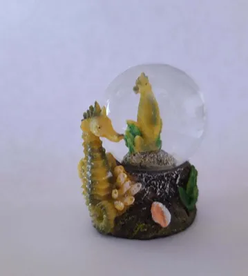 Produktbild von Glitzerkugel Seepferdchen Schneekugel Tier Tiere Schneekugeln Seepferd