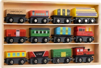 Produktbild von Hölzerner Eisenbahnzug mit Magnetlokomotive und Waggons 12 Elemente Box