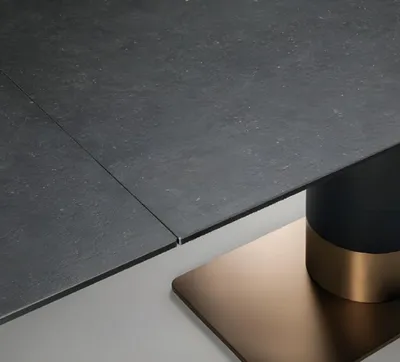 Produktbild von Esstisch Esszimmer Moderne Wohnzimmer Design Holz mit Metall Luxus