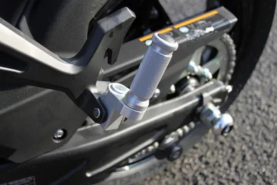 Immagine prodotto di Gelenk-Kit LSL verstellbar K05 mit ABE hinten silber für Kawasaki ZX-6R 300 - 1400 ccm Bj. 1990 - 2019