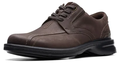 Immagine prodotto di Clarks, scarpe da uomo modello Gessler, con lacci, color marrone scuro, taglia 44.5 EU