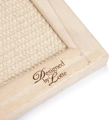 Produktbild von Designed by Lotte Katzen- Kratzbrett Sammy 50x40x2 cm Holz