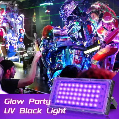 Obrázok produktu pre UV LED reflektor – vonkajšie osvetlenie, reflektor 50W – svetlo 395 nm – s európskou zástrčkou 220V – pre bary, kluby, párty, Halloween – 1 kus