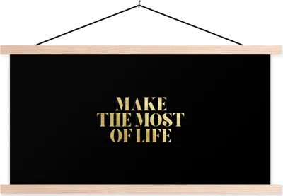 Produktbild von MuchoWow® Textilposter Zitat - Leben - Gold - Schwarz 60x30 cm mit holzfarbenen Rahmen - Dekoration
