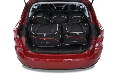 Obrázek produktu pro Sada cestovních tašek Fiat Tipo 2016- (combi)