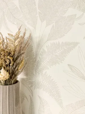 Produktbild von NEWROOM Tapete Creme Vliestapete Dschungel - Mustertapete Modern Beige  Pflanzen Blätter Blumentapete Tropisch Dschungeltapete