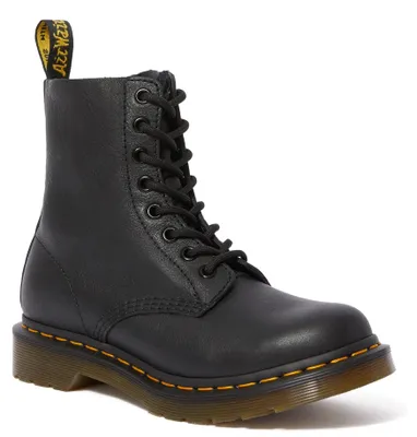 Productafbeelding van Dr. Martens meisjeslaarzen, model 1490 Pascal, artikelnummer 13512006, zwarte combat boots, maat 38 E
