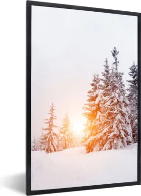 Produktbild von MuchoWow® Gerahmtes Poster Sonne - Bäume - Schnee 60x90 cm - Poster mit Schwarzem Bilderrahmen Wandposter Rahmen Foto Bilder - Kunst