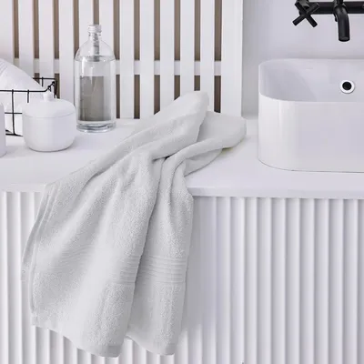 Produktbild von Einfaches Badetuch ESSENTIAL