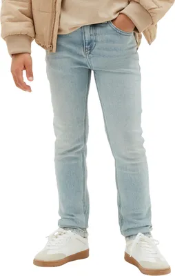 Immagine prodotto di Jeans slim fit da bambino Calvin Klein, modello Andrew Wash, codice prodotto LVCKTJC19B. Materiale: denim