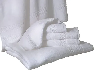Imagen del producto de Conjunto de toallas Silecomplaza – Blanco – 100% algodón – Juego de 6 piezas que incluye 2 toallas de baño, 2 toallas de mano y 2 toallas faciales