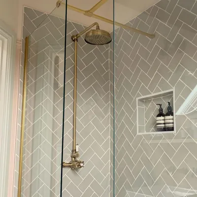 Thermostatische Dusche mit Regendusche 200 mm, antikes Bronze