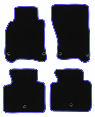 Immagine prodotto di Tappetini in moquette per Infiniti M Hybryda 2010- (berlina) – set 4 pezzi, nero/blu, su misura – Wielganizator CARLUX