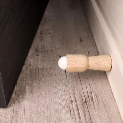 Image de Lot de 2 butées de porte à visser bois ALPERTEC effet bois