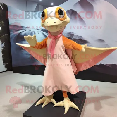 Productafbeelding van Perzik Dimorphodon mascotte REDBROKOLY kostuum karakter gekleed met een rok en voetzolen