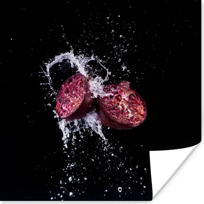 Produktbild von MuchoWow® Poster Granatapfel - Frucht - Wasser - Schwarz - Violett 100x100 cm - Babyzimmer