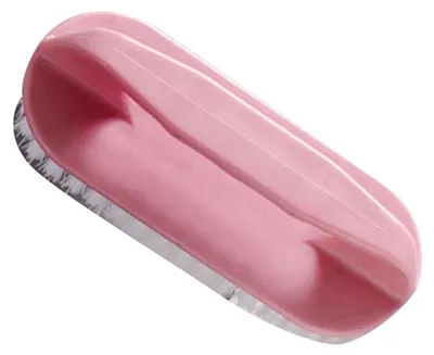 Image de Brosse à poils souples avec un manche pratique, idéale pour le nettoyage de la maison
