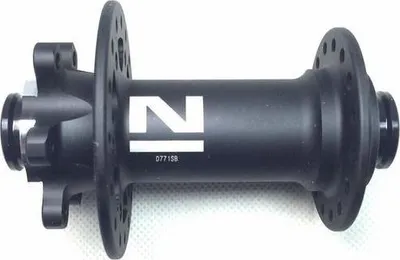 Produktbild von Novatec 771 15mm 32H schwarz matt Vorderradnabe