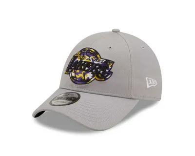 Produktbild von New Era 9Forty Strapback Cap - WILD CAMO Los Angeles Lakers
