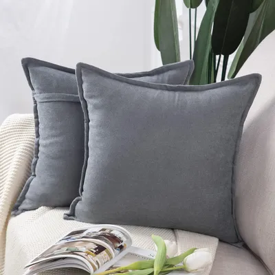 Produktbild von Set mit 2 dekorativen Chenille-Kissenbezügen, weiche Zierkissenbezüge für Sofa und Schlafzimmer, grau, quadratisch, 65 x 65 cm