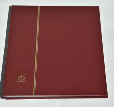 Produktbild von LEUCHTTURM Einsteckalbum 16 schwarze Seiten, weinroter Einband