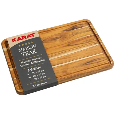 Image de Planche à découper Maison en bois d'acacia massif, avec rainure pour recueillir les jus et encoches pour les poignées. Dimensions : L 50 x l 35 x H 2,4 cm