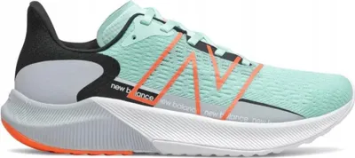 Produktbild von Schuhe New Balance FuelCell Propel V2 WFCPRCC2