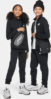 Produktbild von Nike K Nsw Tracksuit Poly Fz Hbr Black/White Black/White Xs